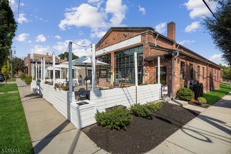 120 Buckingham Rd