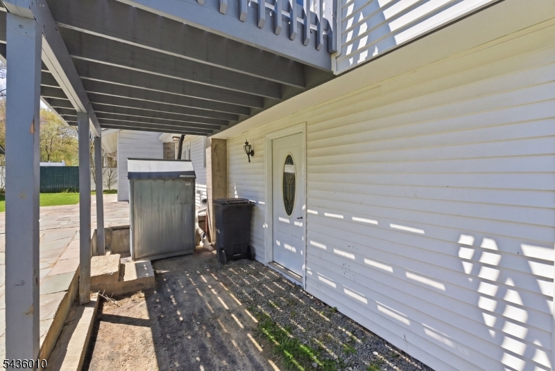 221 W End Ave
