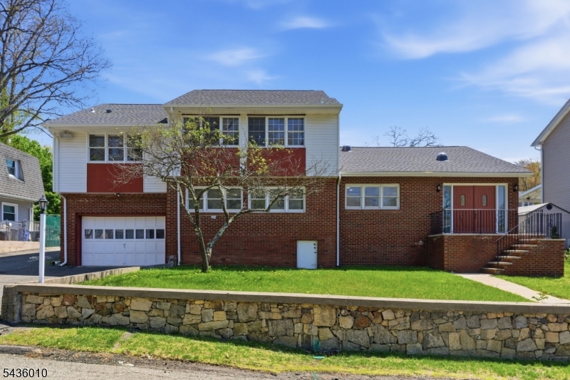 221 W End Ave