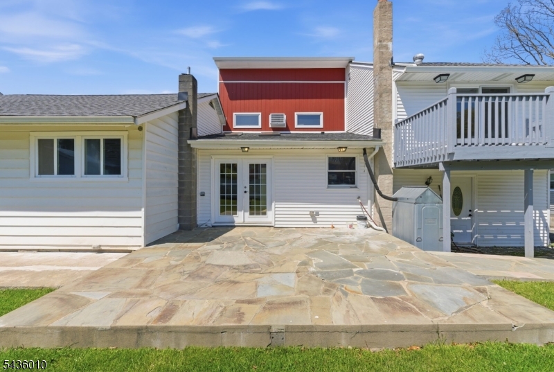 221 W End Ave