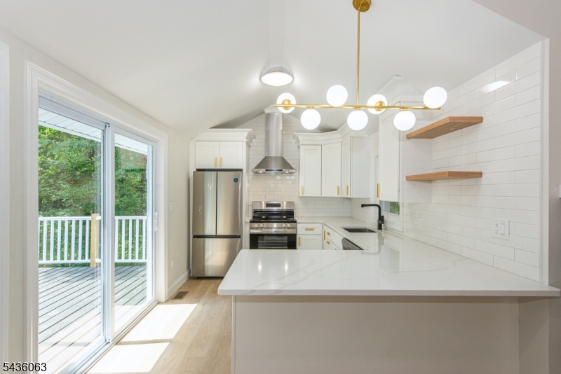 8 Shawondasee Rd