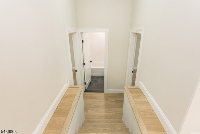 8 Shawondasee Rd