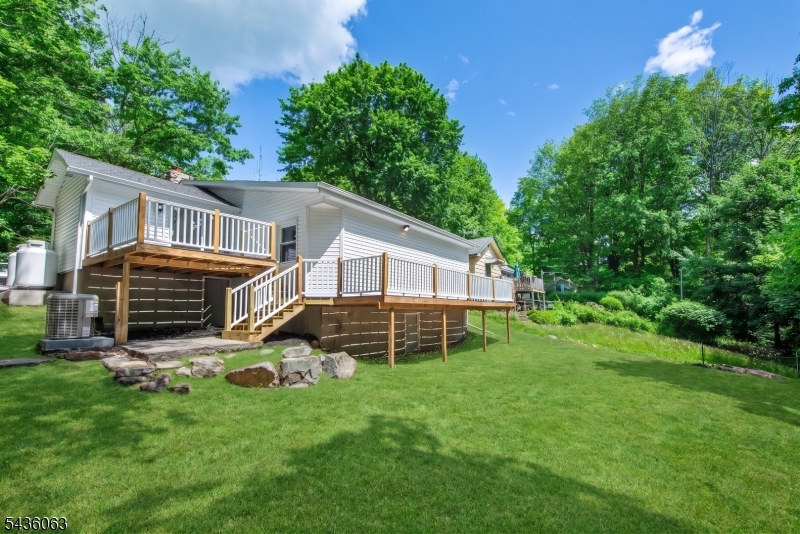 8 Shawondasee Rd