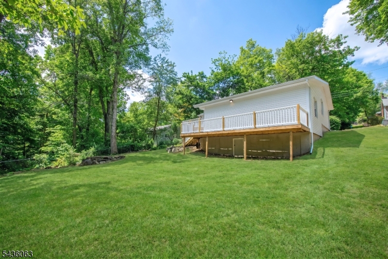 8 Shawondasee Rd