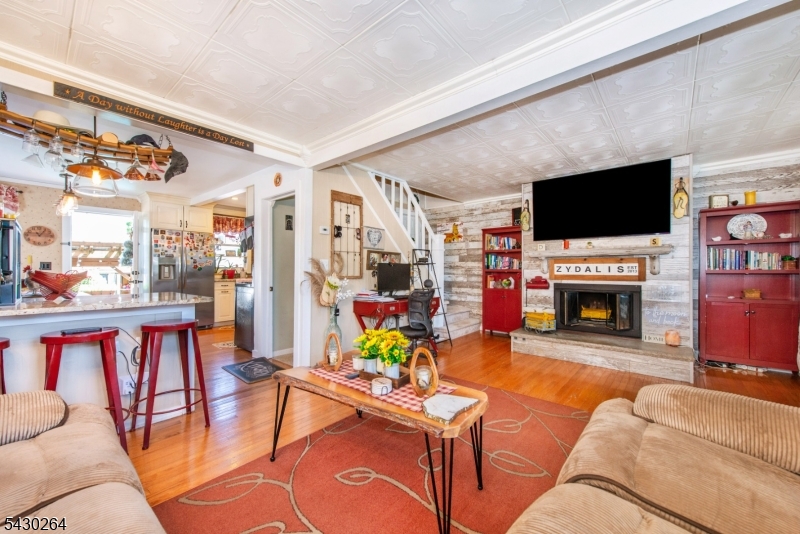 41 Frederick Ave