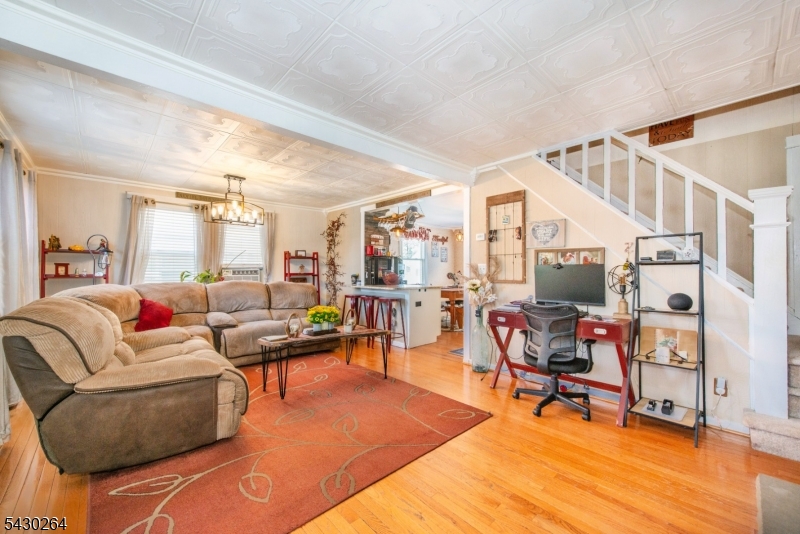 41 Frederick Ave