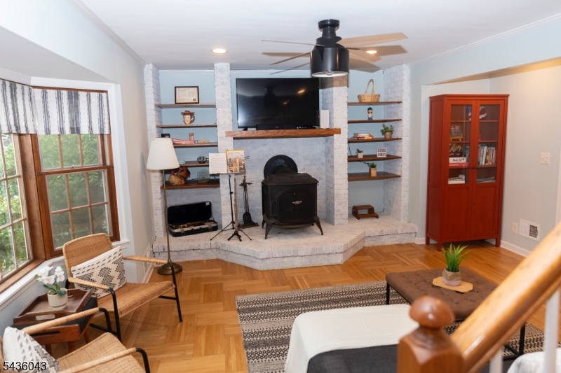 13 Sunset Dr