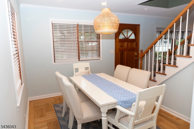 13 Sunset Dr