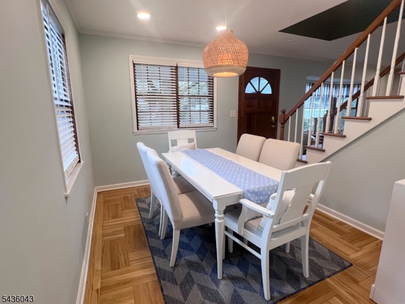13 Sunset Dr