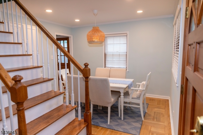 13 Sunset Dr