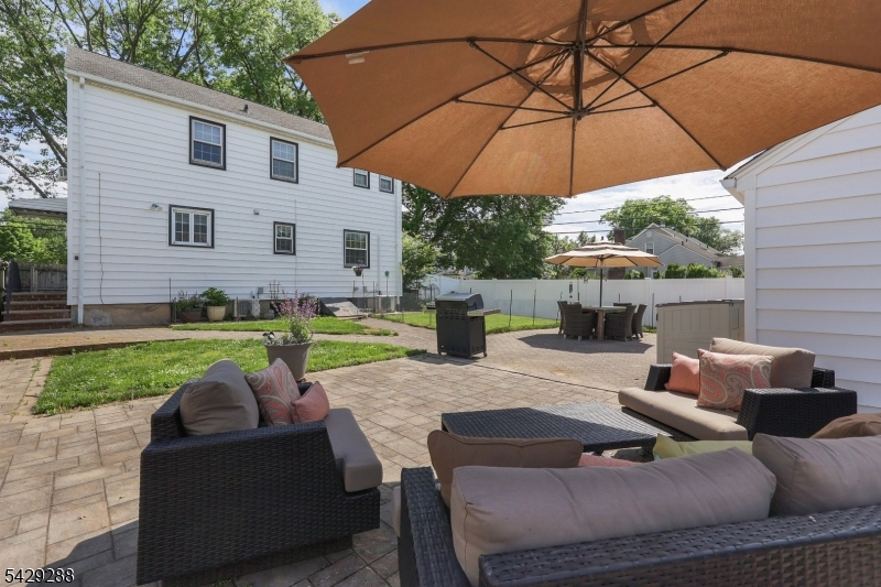 303 E Webster Ave