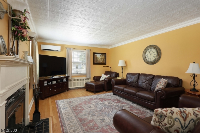 303 E Webster Ave