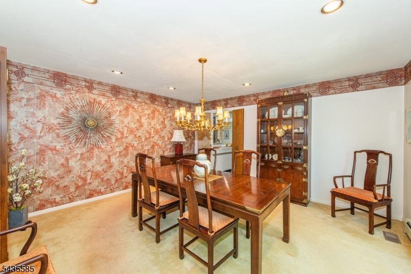 15 Wilshire Dr
