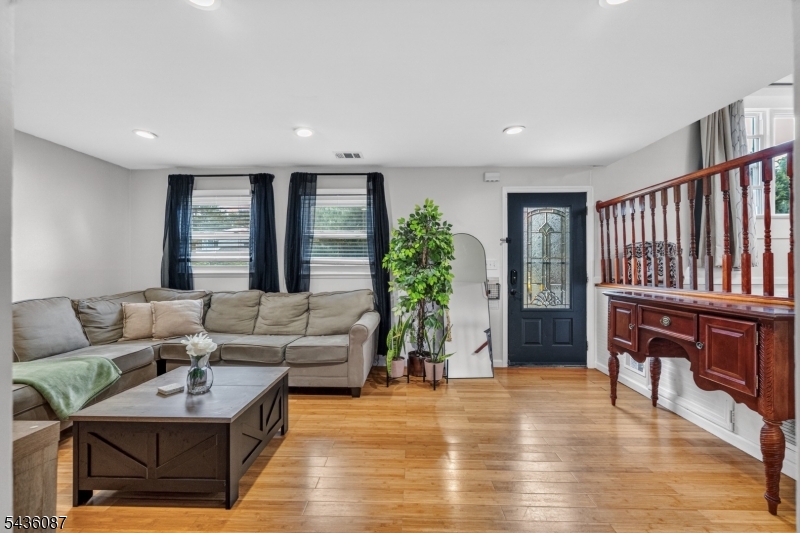 14 Stickle Ave