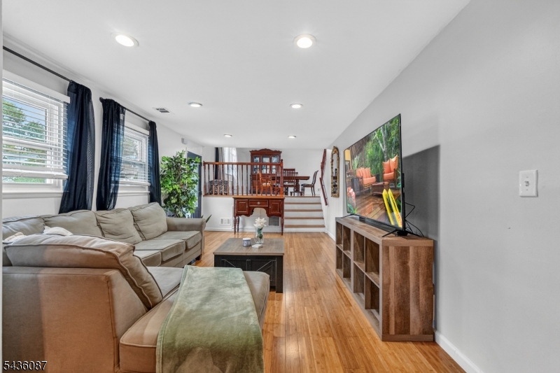 14 Stickle Ave