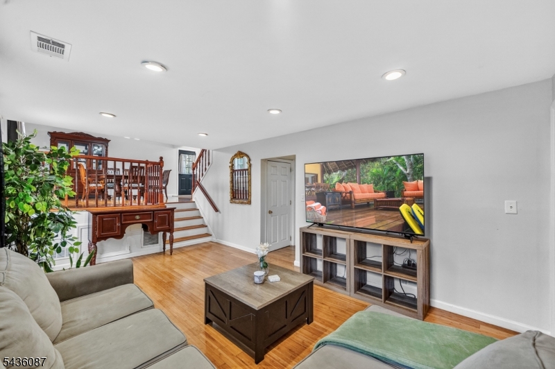 14 Stickle Ave