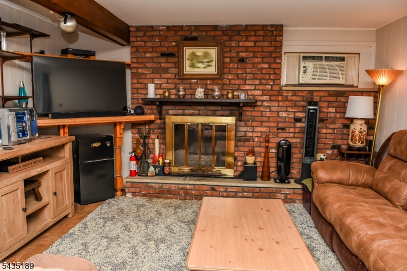 98 Gould Rd