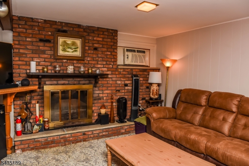 98 Gould Rd