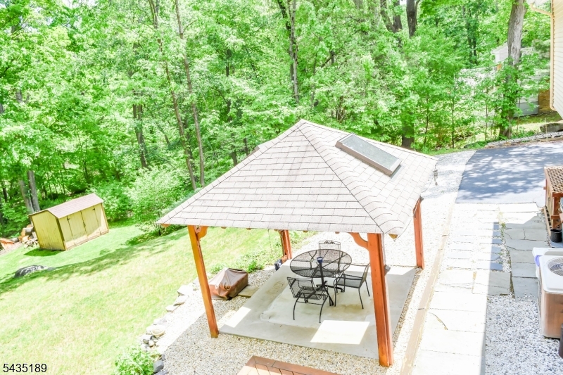 98 Gould Rd