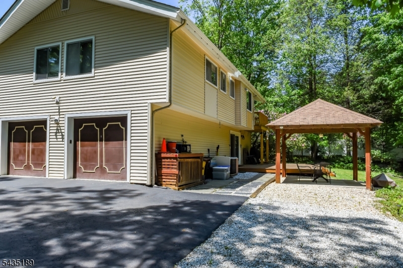98 Gould Rd