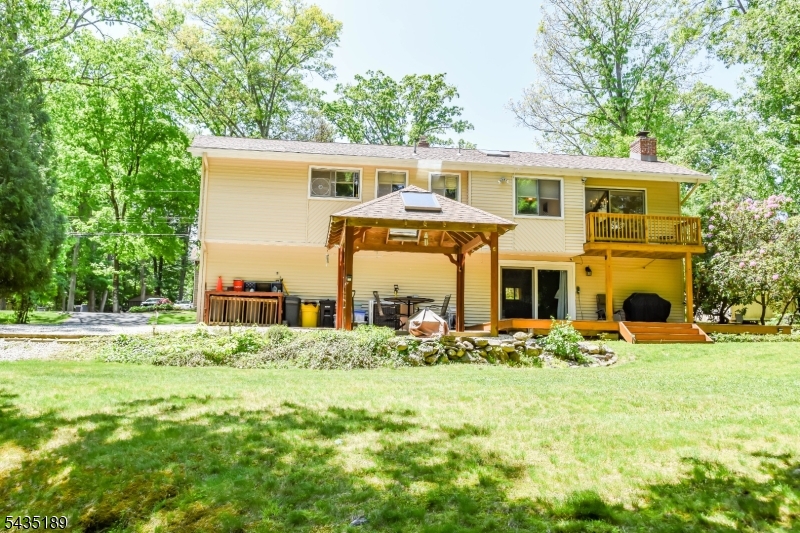 98 Gould Rd