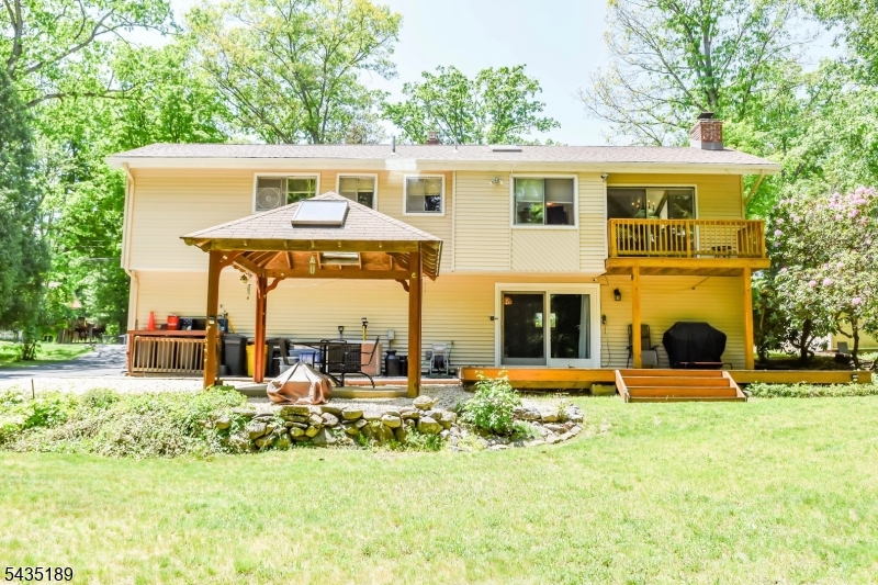 98 Gould Rd