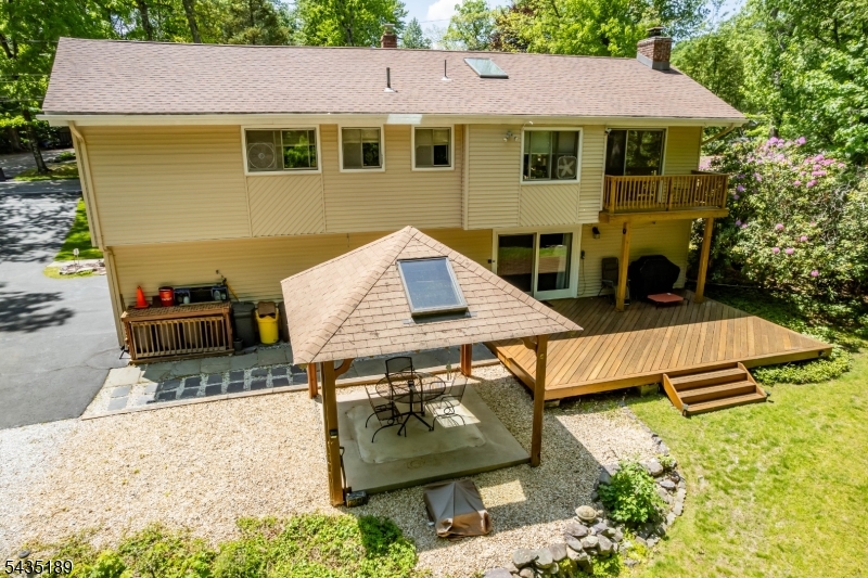 98 Gould Rd