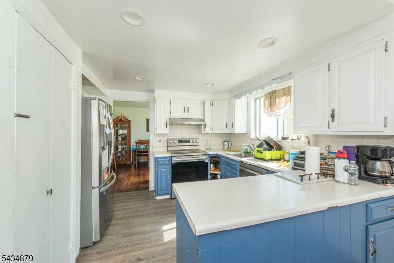 54 Stony Brook Rd