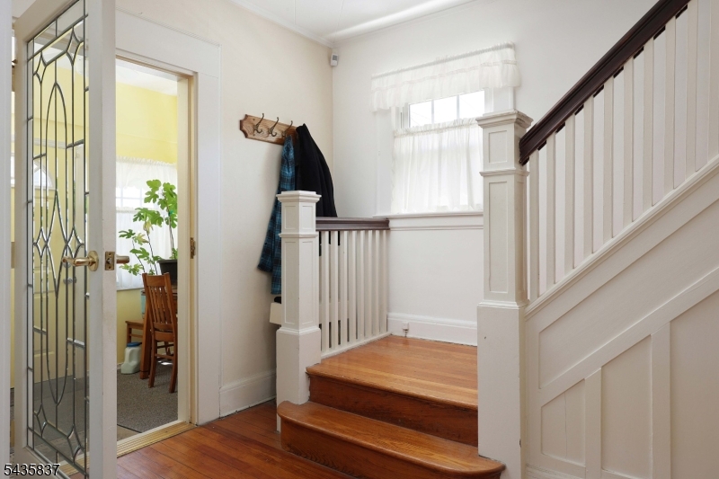 17 Wellesley St