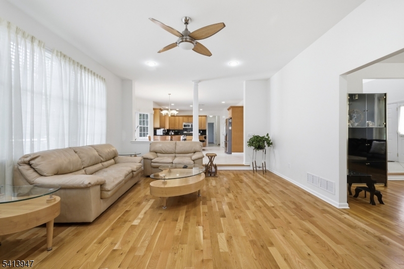 31 Phillip Dr