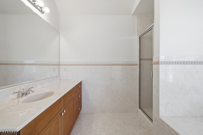 31 Phillip Dr