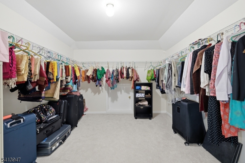 31 Phillip Dr