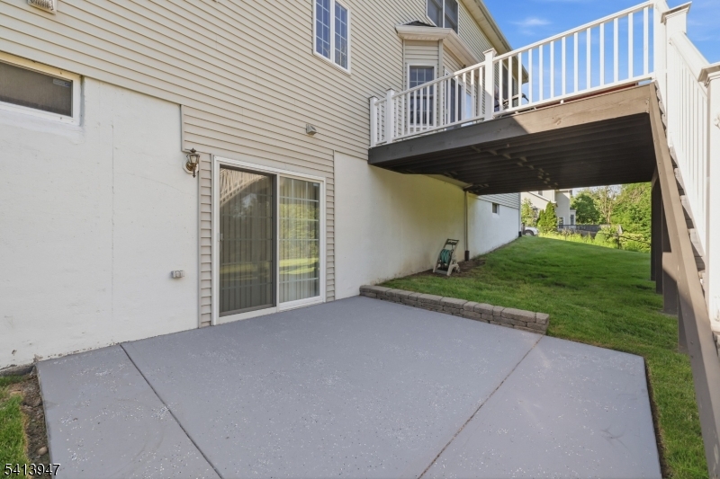 31 Phillip Dr
