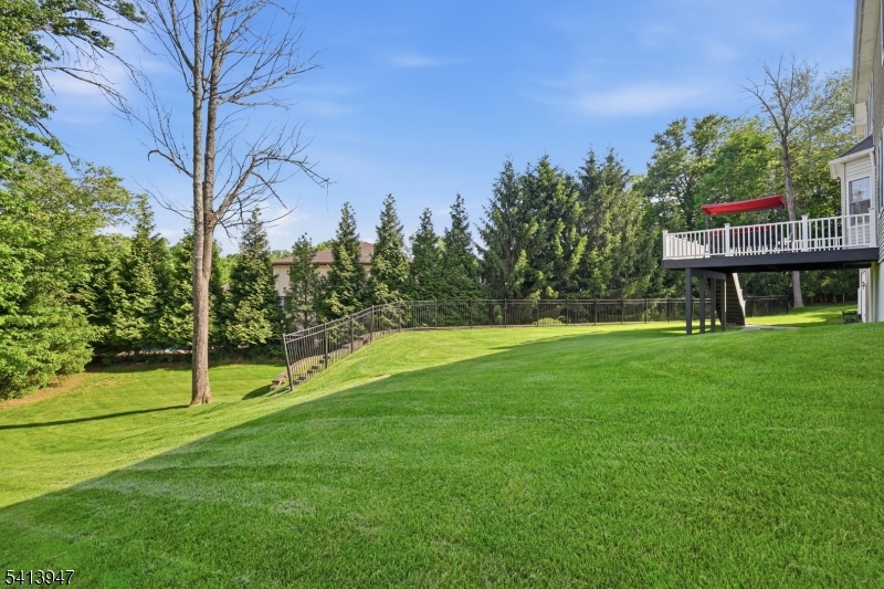 31 Phillip Dr