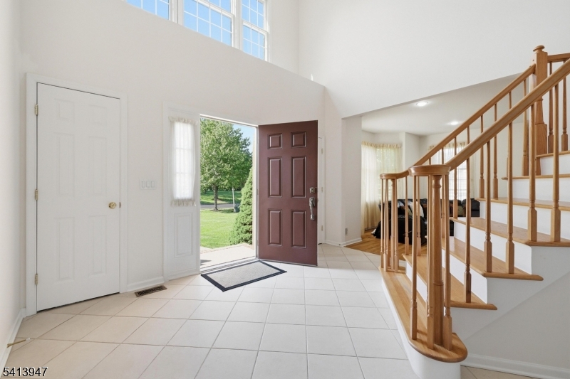 31 Phillip Dr