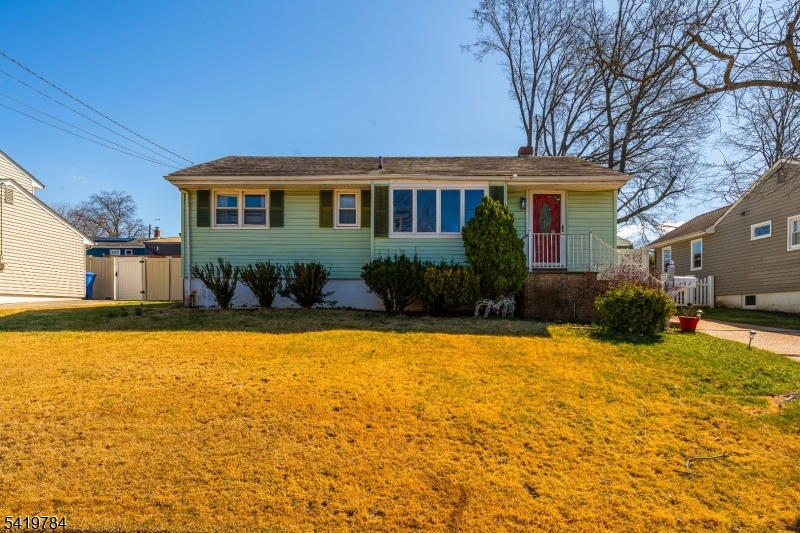 162 Rutherford Ave