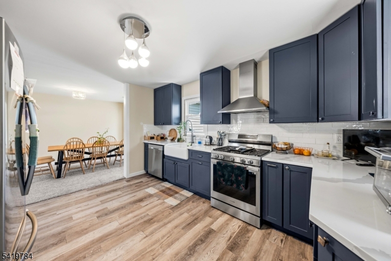 162 Rutherford Ave