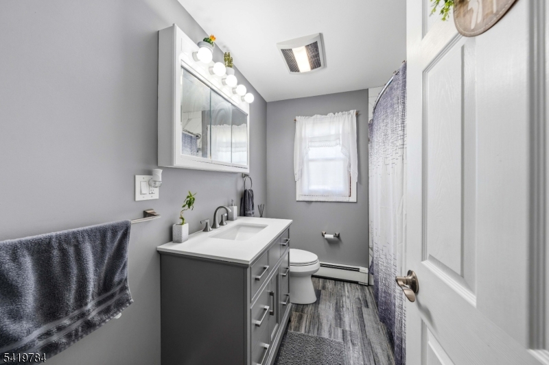 162 Rutherford Ave