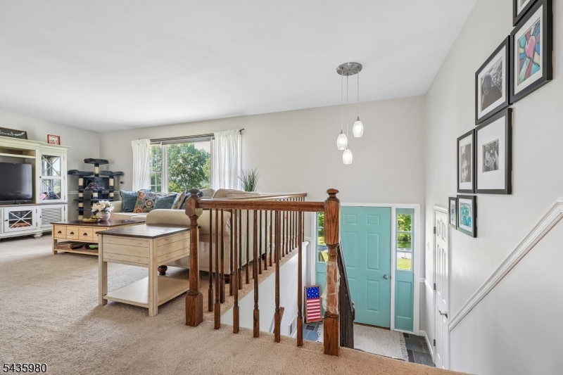16 Old Mountain Rd
