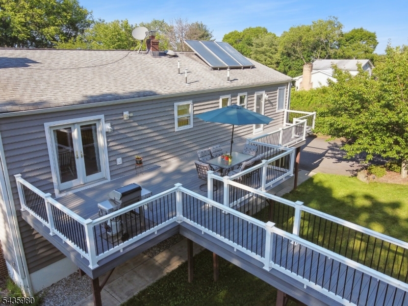 16 Old Mountain Rd