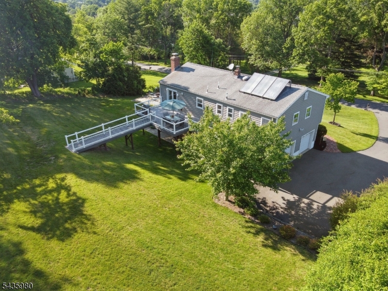 16 Old Mountain Rd