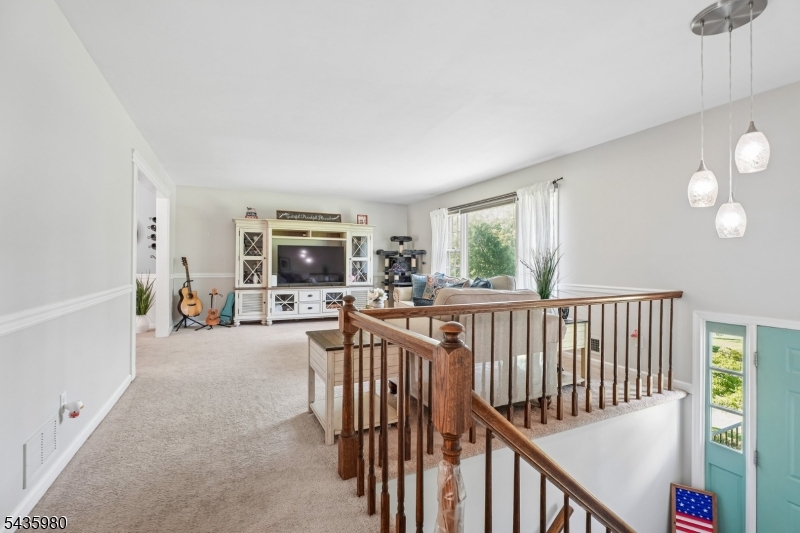 16 Old Mountain Rd