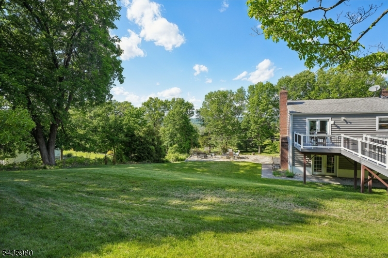 16 Old Mountain Rd