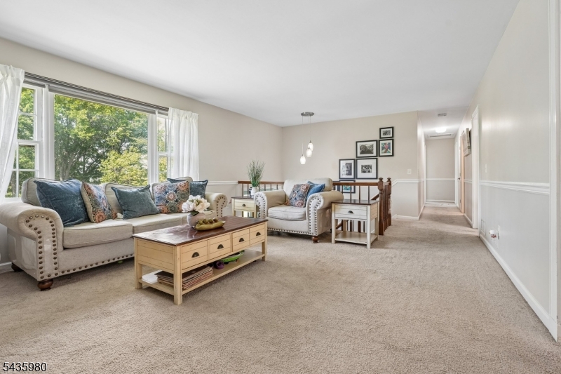 16 Old Mountain Rd