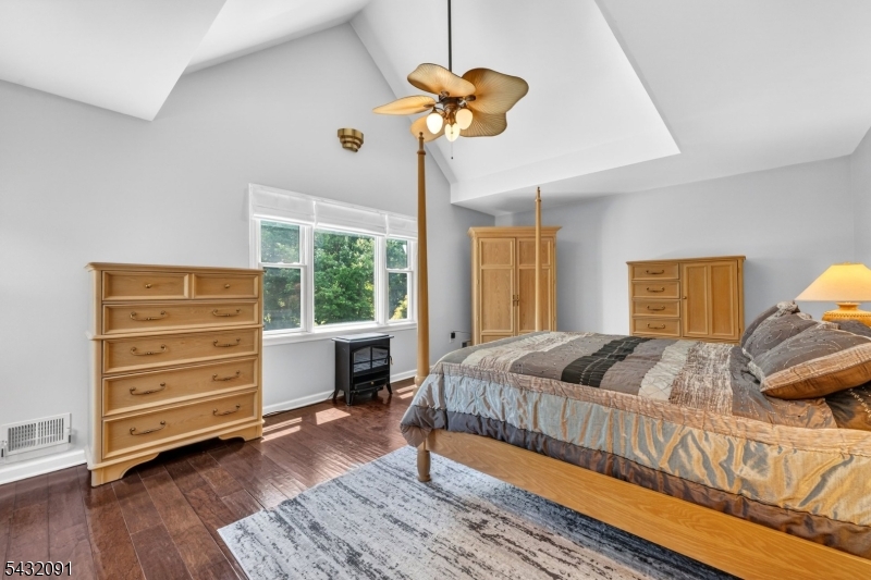 1 Wyckoff Way