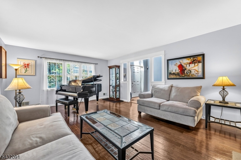 1 Wyckoff Way