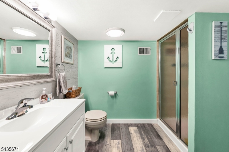 5 Jenny Jump Ct