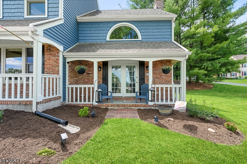 5 Jenny Jump Ct