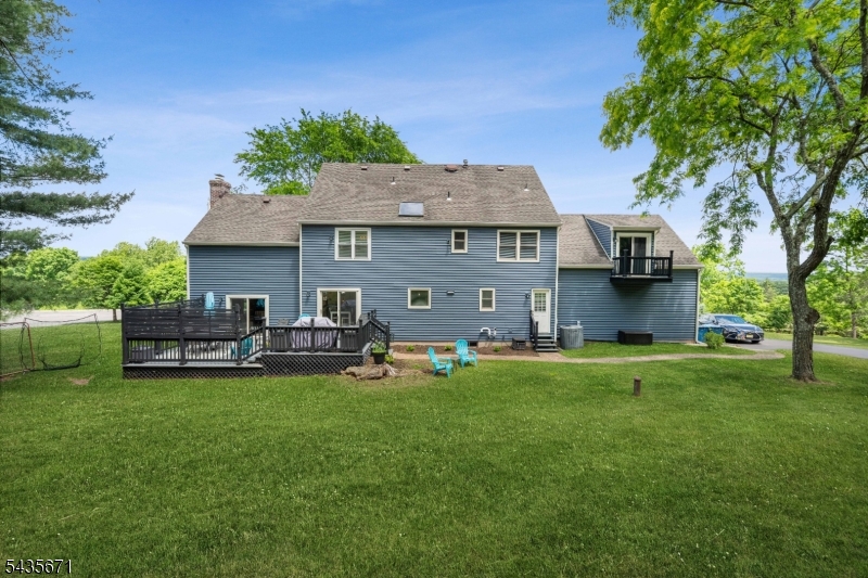 5 Jenny Jump Ct