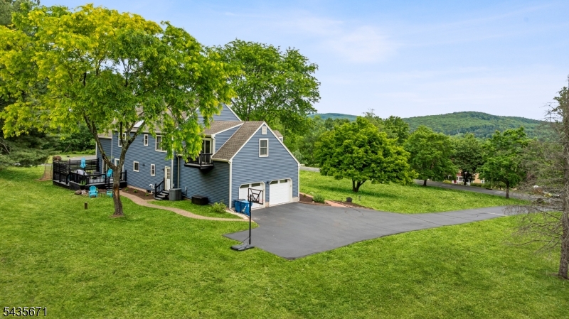 5 Jenny Jump Ct